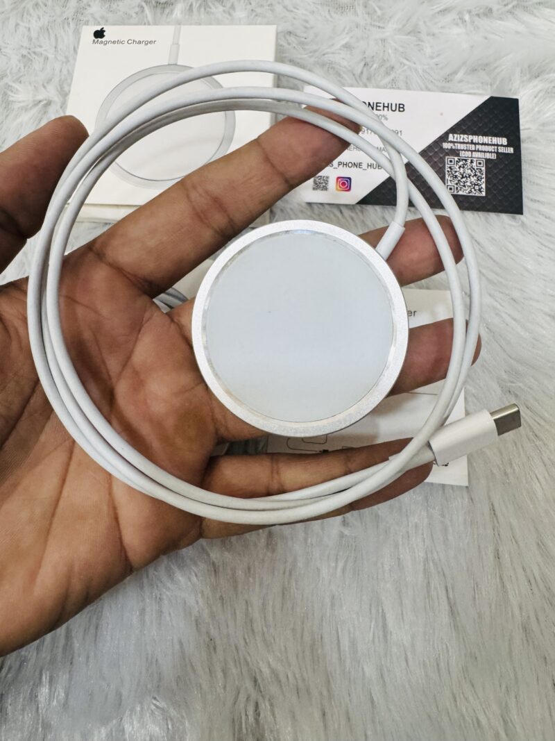 Apple Magsafe Charger - Image 2